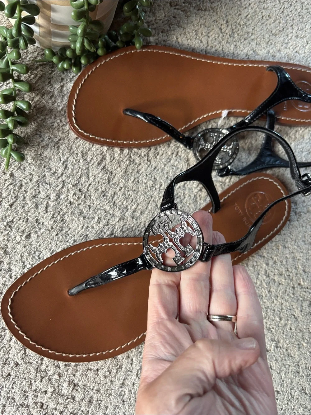 Tory Burch Black Patent Miller Thong Sandals with Brown Leather Footbed